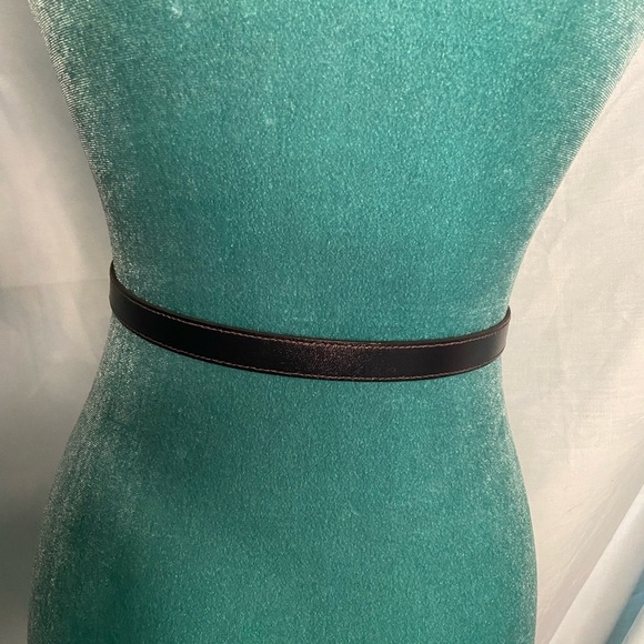 Vintage navy leather belt with cool buckle - Picture 5 of 5